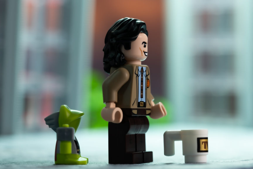 Review LEGO Minifigures Marvel Studios BrickCentral