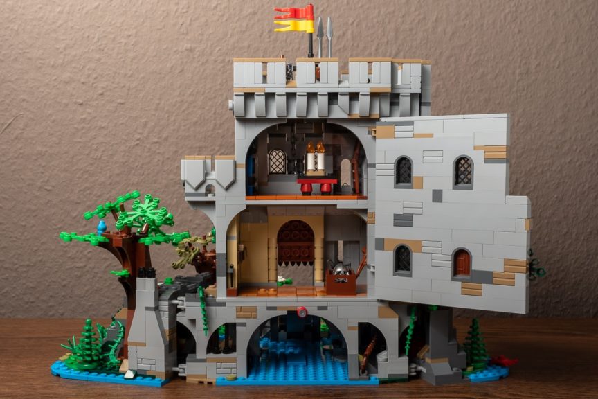 Review: LEGO BrickLink Castle in the Forest 910001 - BrickCentral