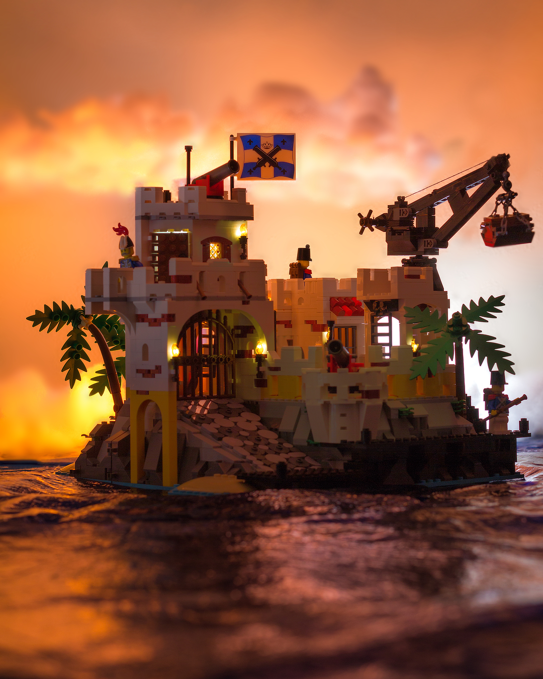 LEGO Pirates 10320 Fortress of Eldorado. New - NEVER OPENED ORIGINAL